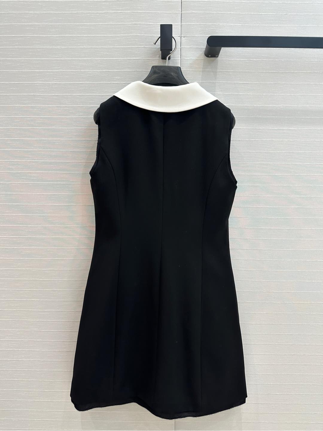 Miu Miu Sleveeless Dress Black Polyester Fiber