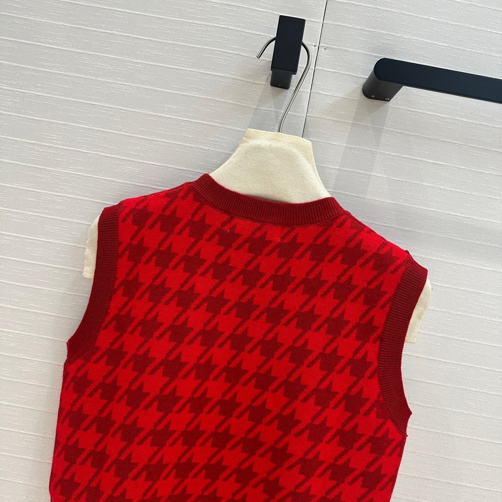 CD 25 Knitted Vest Top Red Wool Cashmere