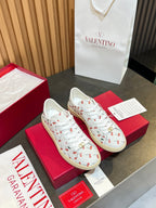 VT 25S  Casual Sneakers White Red Cowhide 563091