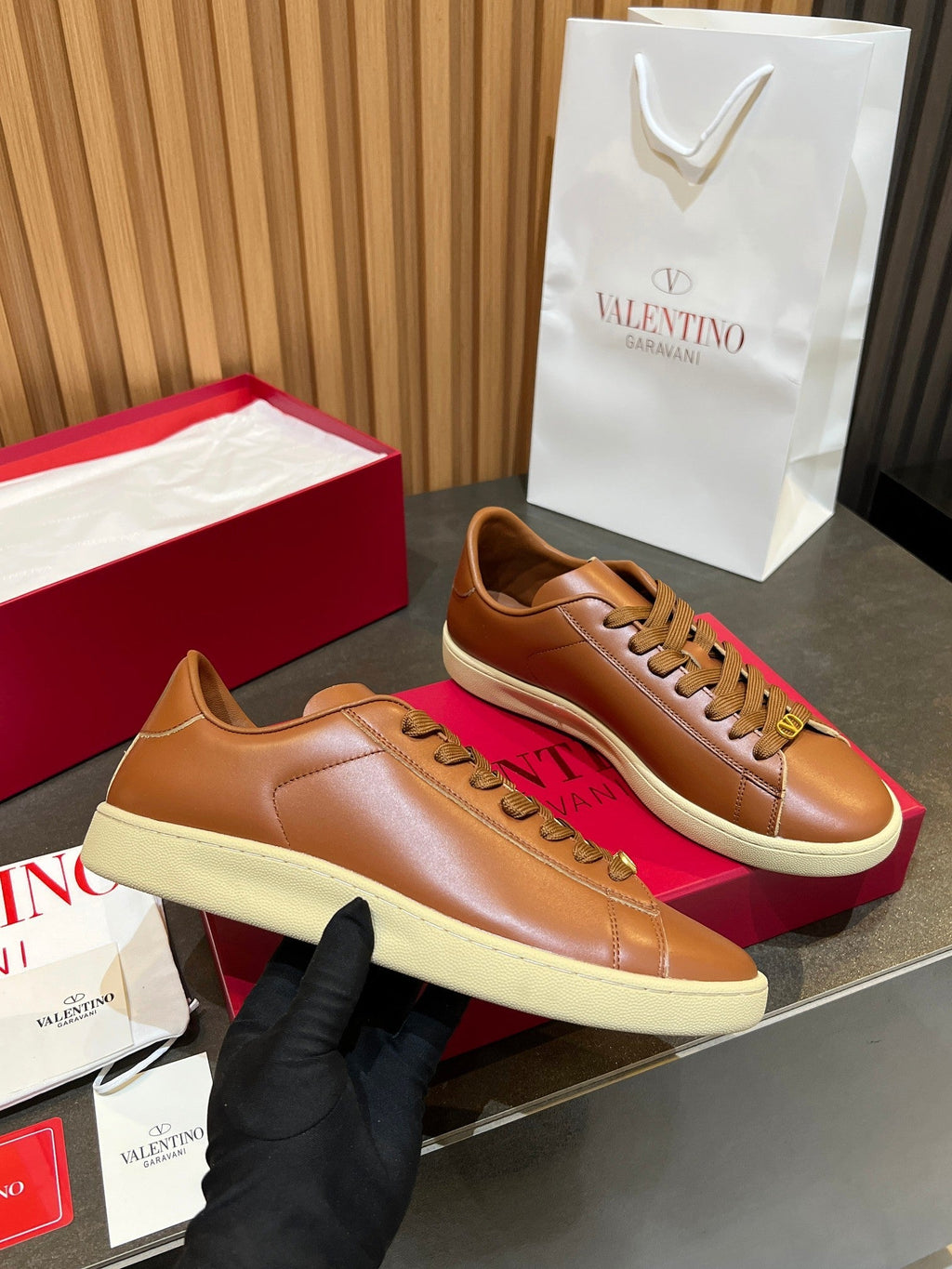 VT 25S  Casual Sneakers Camel Brown Cowhide 563093