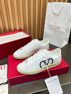 VT 25S  Casual Sneakers White Black Cowhide 563094