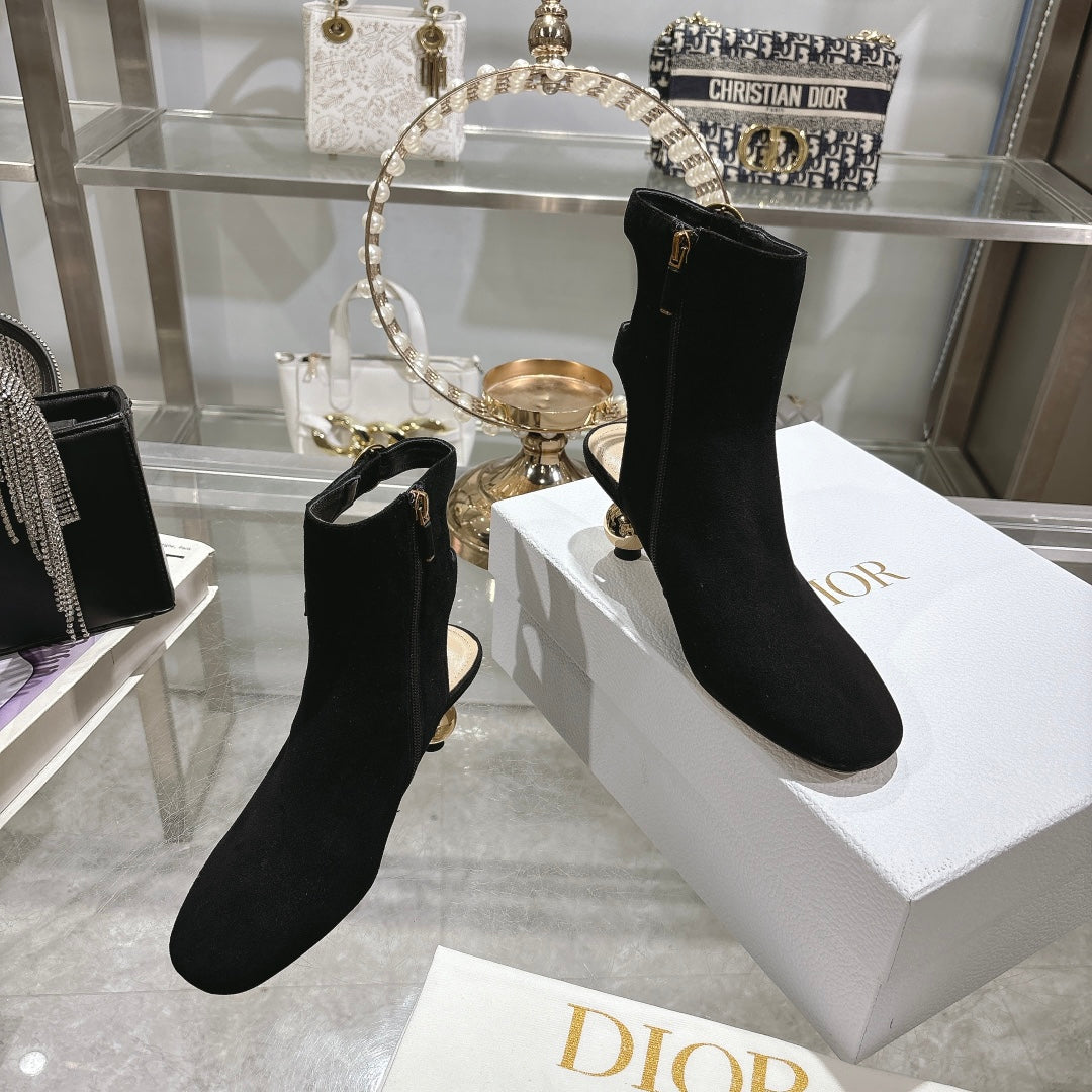 D-Idole Heeled Ankle Boot In Black Suede 996438