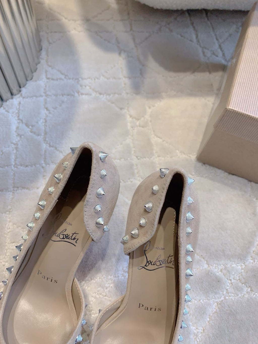 CL  Irishell 85 Studded d'Orsay Pumps Cream Suede 177131