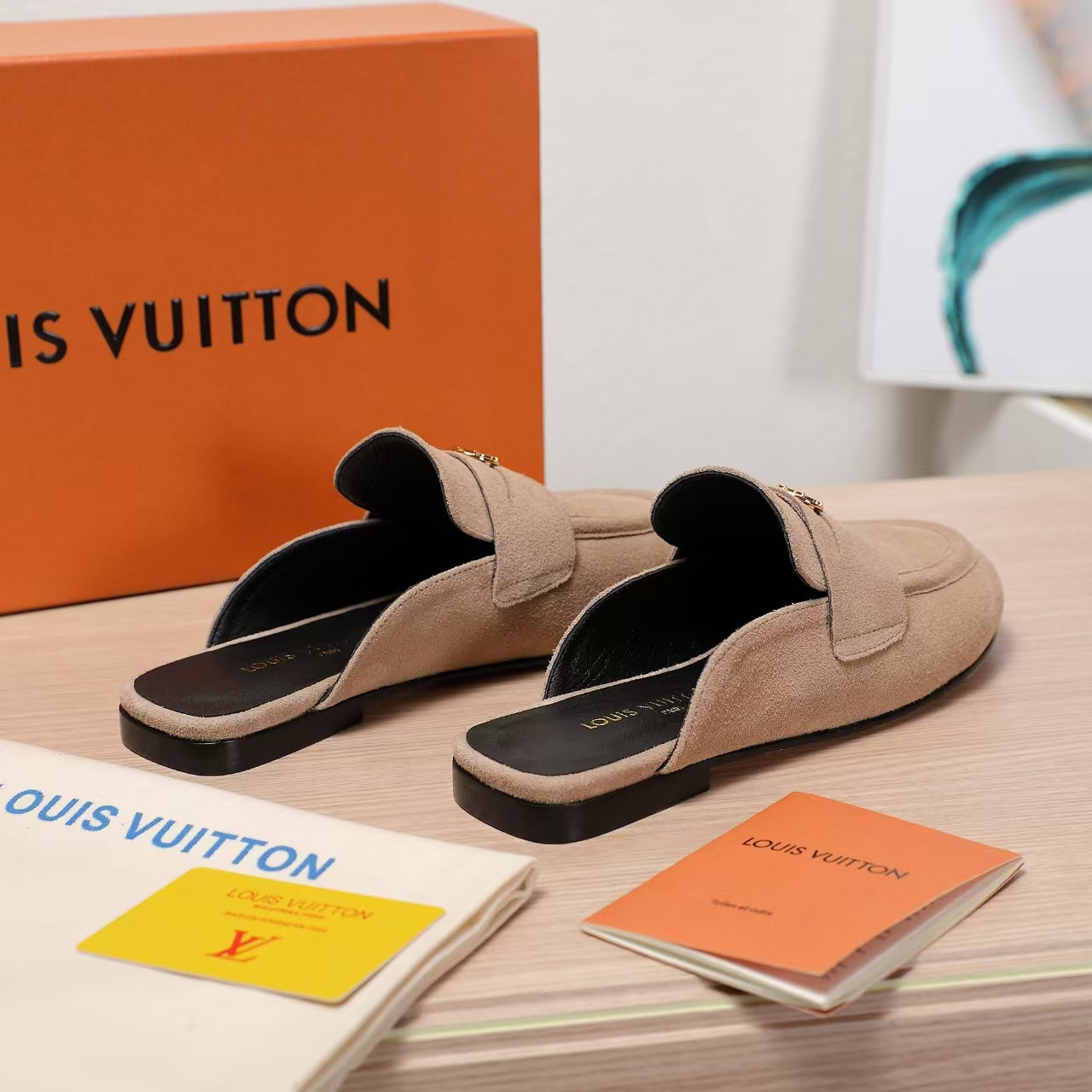 LV 25C Flat Mule Cream Suede 218312