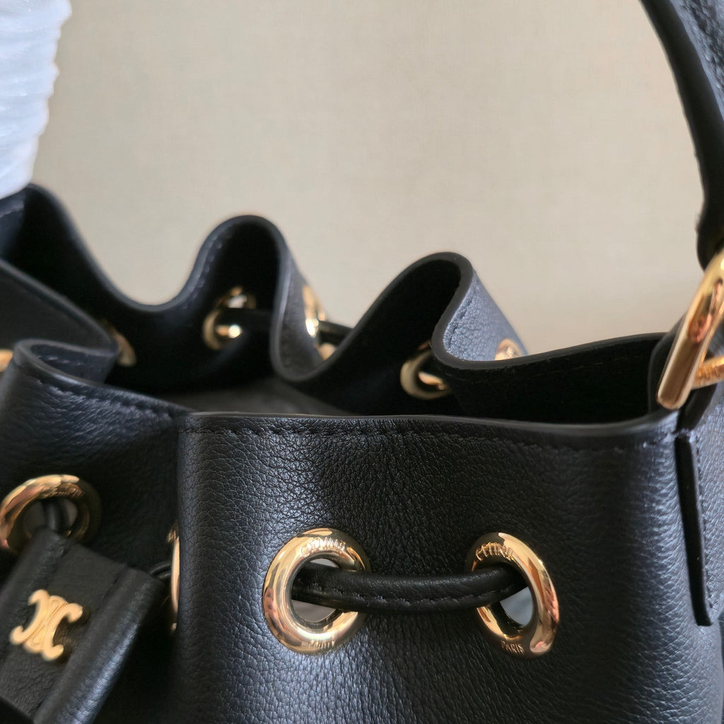 Celine 2025 Teen Clara Bucket Bag 19cm Black Calfskin 276317
