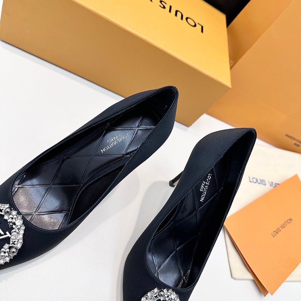 LV 26s  Pointed-Toe High Heels 95 Black Premium Satin 622452