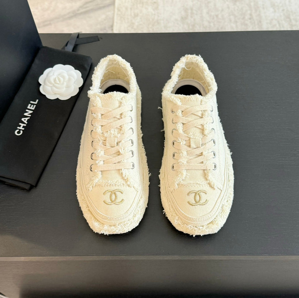 cc low sneaker white denim embroidery canvas