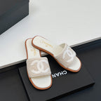 CC Slippers In White Palm Fiber 149736