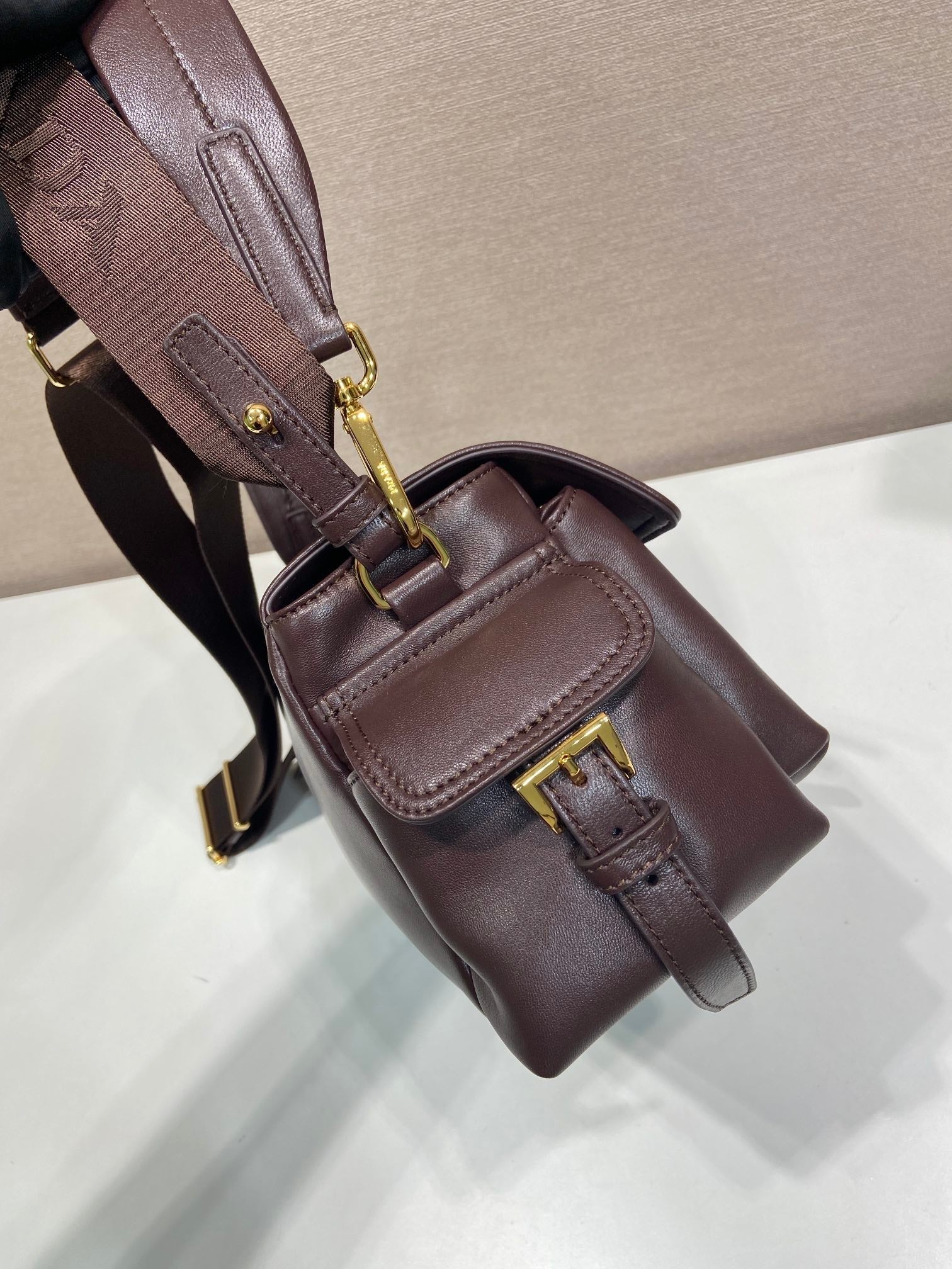 PRA Shoulder Bag Dark Brown Sheepskin 341138