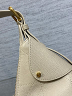Dior 2025 Voyage Bag 23cm Powder Beige Grained Calfskin 267772