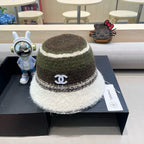 BUCKET HAT IN COLORFUL FLEECE 421131