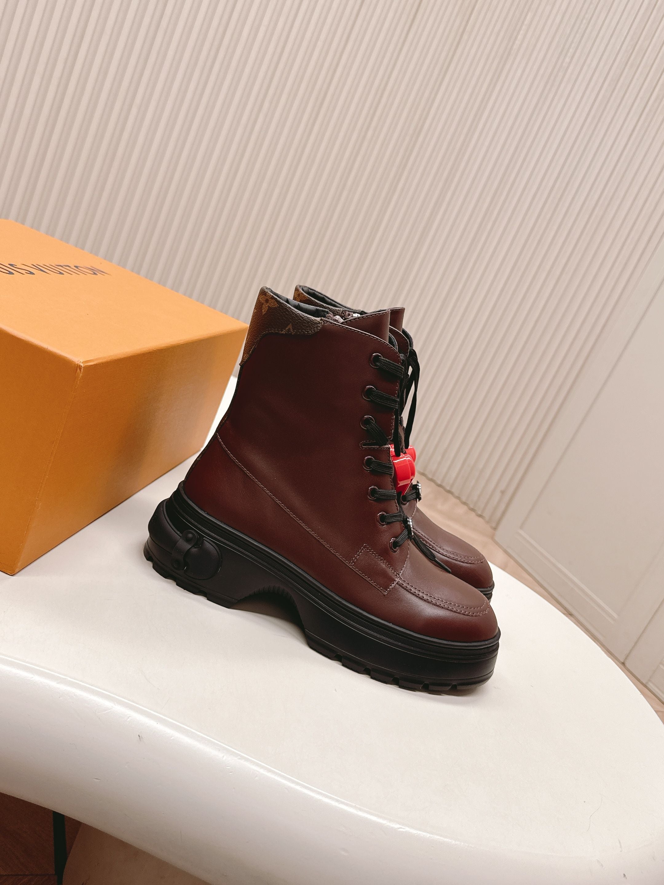 LV 2026 Martin Boot With Heart-shaped Brown Calfskin 595467