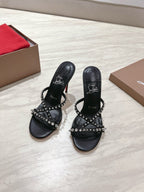 CL 25 Cross-Strap Slippers Black Gloss Calf Patent Leather Rivets 314925