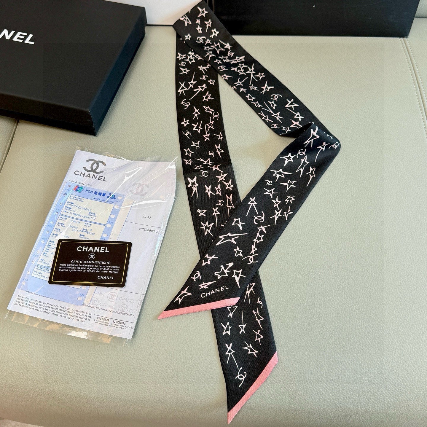 CC  Twilly Mini Star 120cm Black White Mulberry Silk 941929