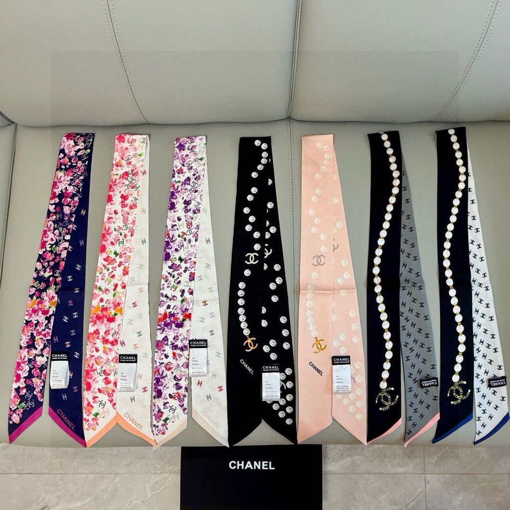 CC  Twilly Mini Scarf 120cm Black White Mulberry Silk 949113