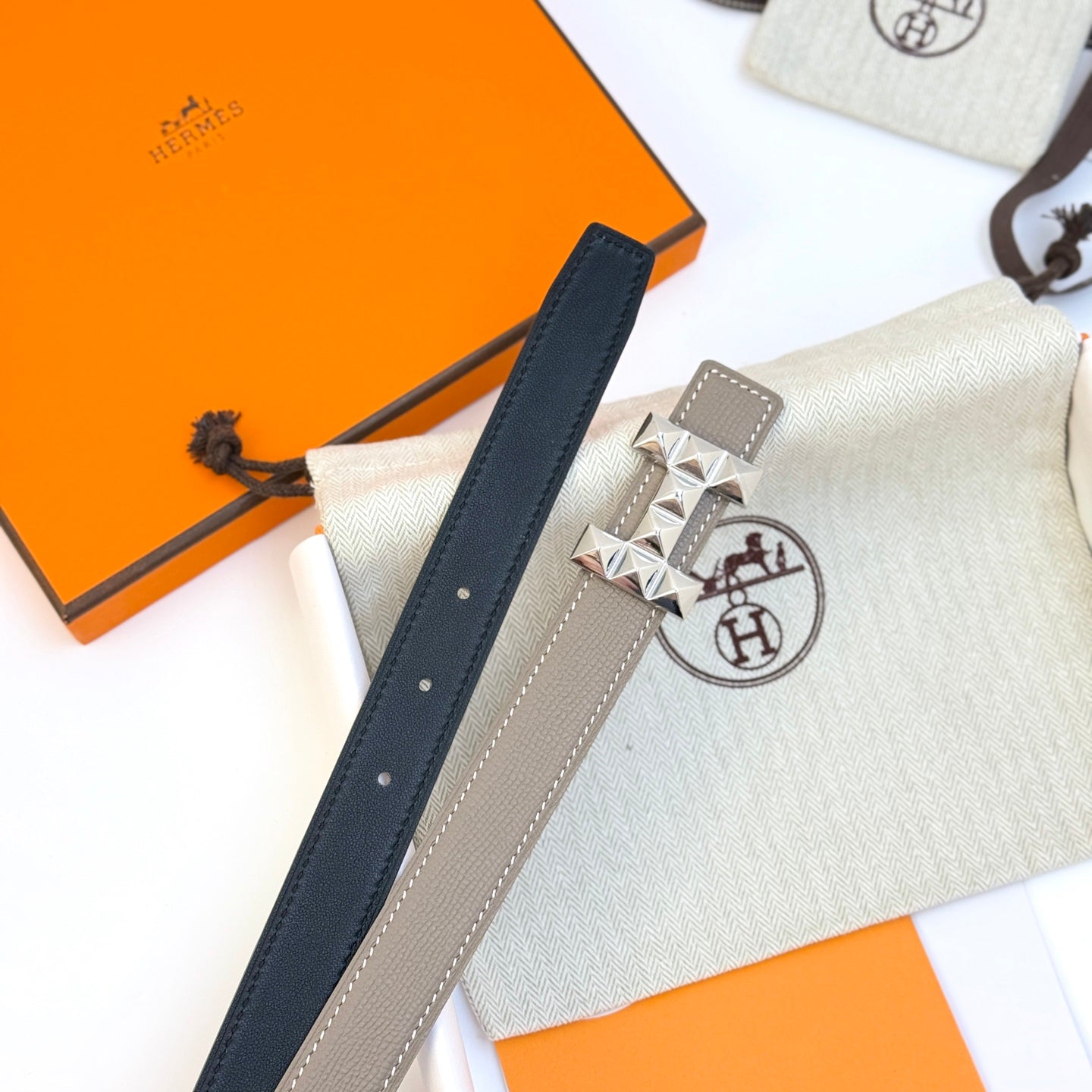 HM Infini Reversible Belt 24mm Gray Epsom Silver Buckle