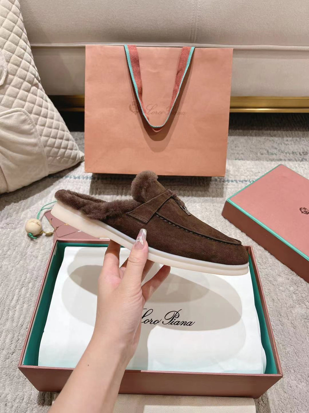 LP Charms Walk Babouche Loafer Bottele Brown  Suede With Rabbit Fur Lining 206245