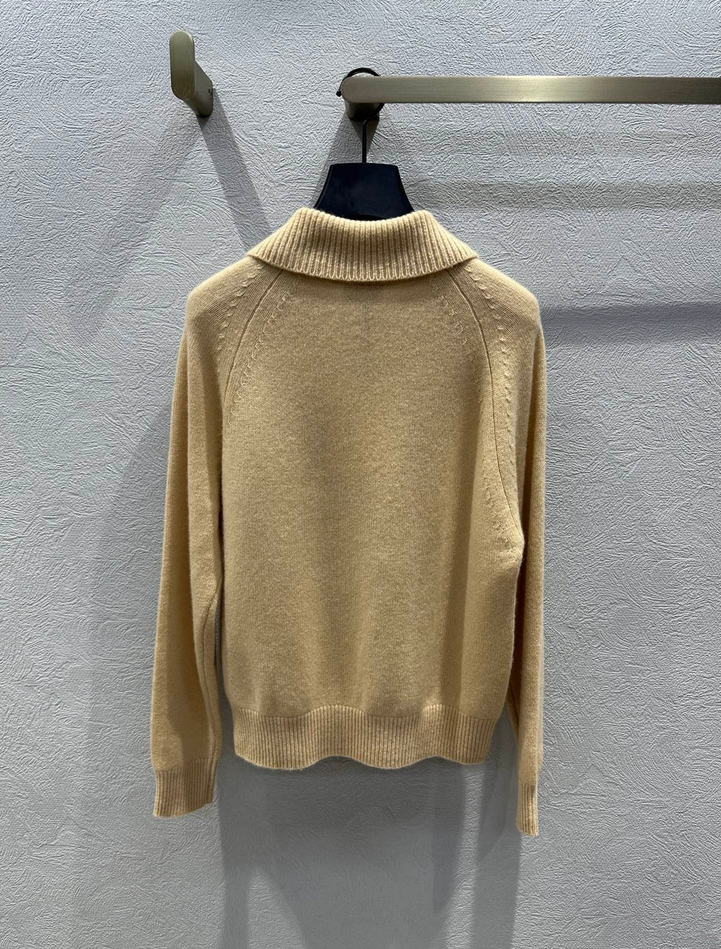 MC 2025 Turtleneck Sweater Beige Cashmere