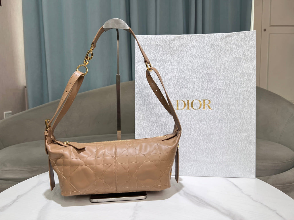CD  Hobo Bag 23 With Chain Nude Pink-Beige Calfskin