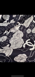 CC Square Scarf 70 CM In Black Mix Grey Camellia Cashmere And Silk 367380