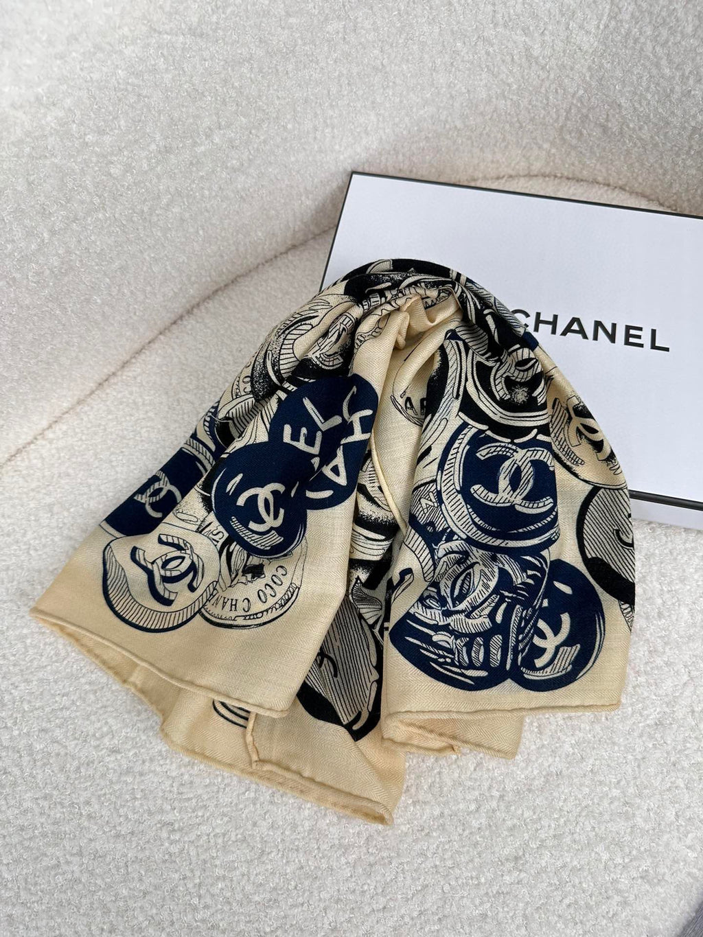 CC Square Scarf 70 CM In Beige Colorful Cashmere And Silk 399804