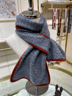 LP Scarf 125 CM In Dark Grey With Red Border Cashmere 201756