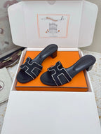HM 26ss Oran Sandals 50 Black Suede Sheepskin 625240