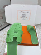 HM 26ss Oran Sandals Green Ostrich Leather 625110