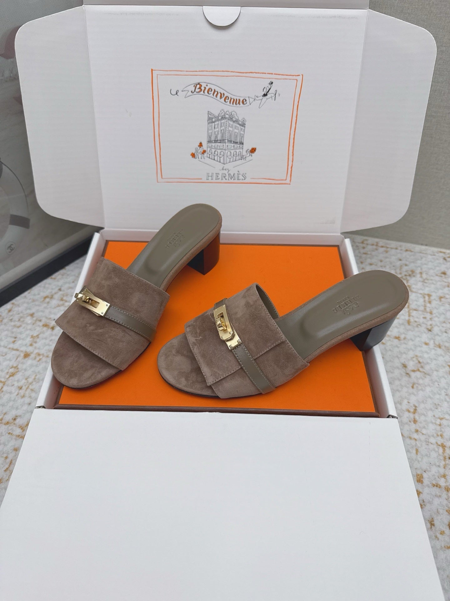 HM 26ss Oasis Sandals 50 Brown Suede Cowhide 625149