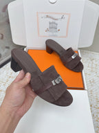 HM 26ss Oasis Sandals 50 Dark Brown Suede Cowhide 625182