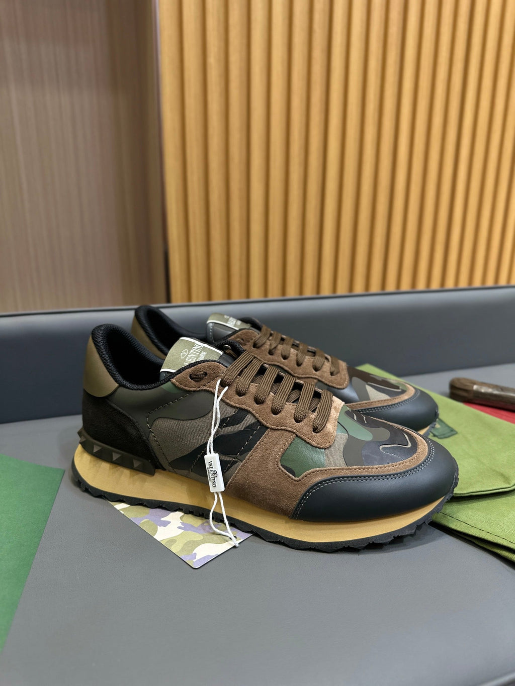 VT 25 Rockrunner Sneaker Camouflage  Sheepskin 349044