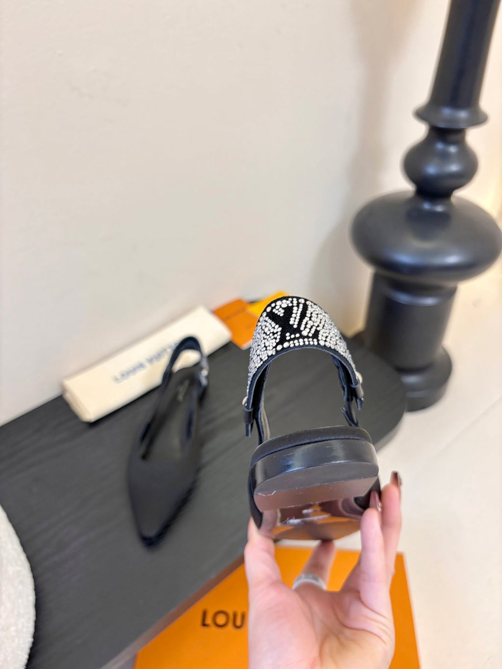 LV 26ss Legacy Slingback Flat Black Silk 627249