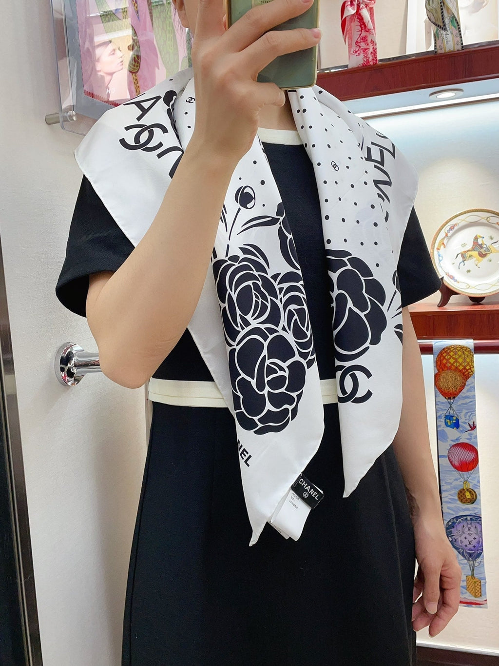 CC Square Scarf 90 CM In White Polka Dot Black Camellia Silk Twill 288722
