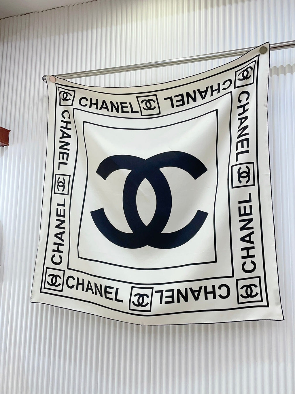 CC Square Scarf 90 CM In White Mix Black Silk Twill  167960