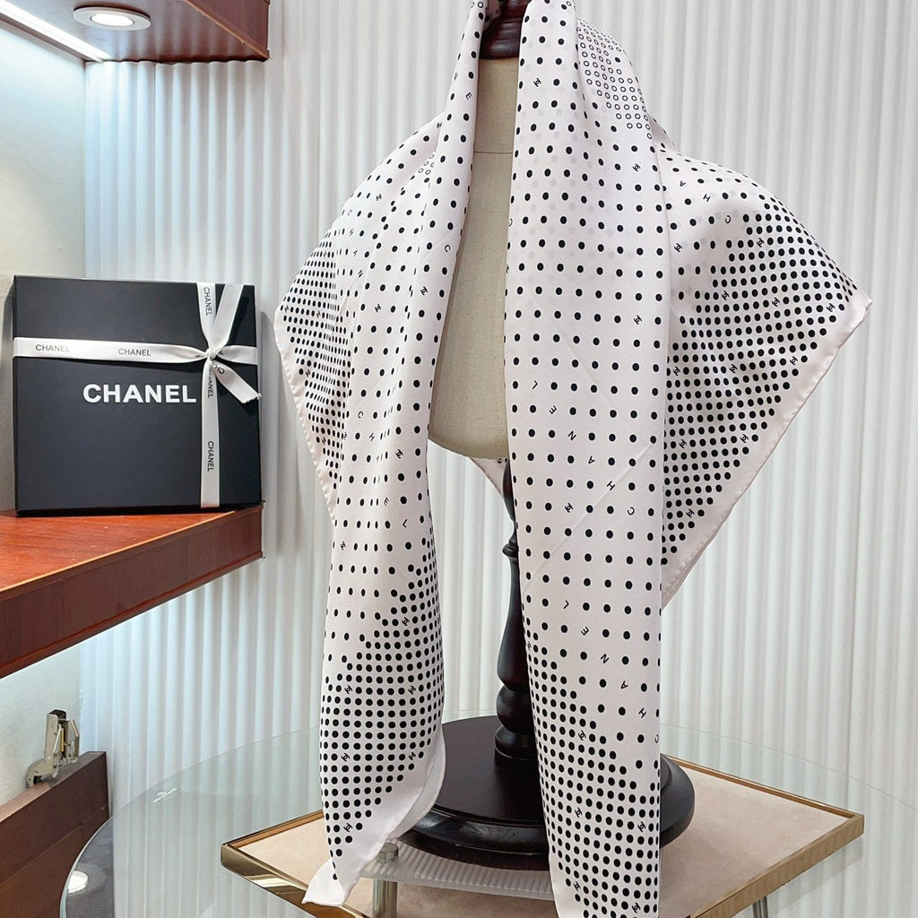 CC Square Scarf 90 CM In White Black Polka Dot Silk Twill  166292