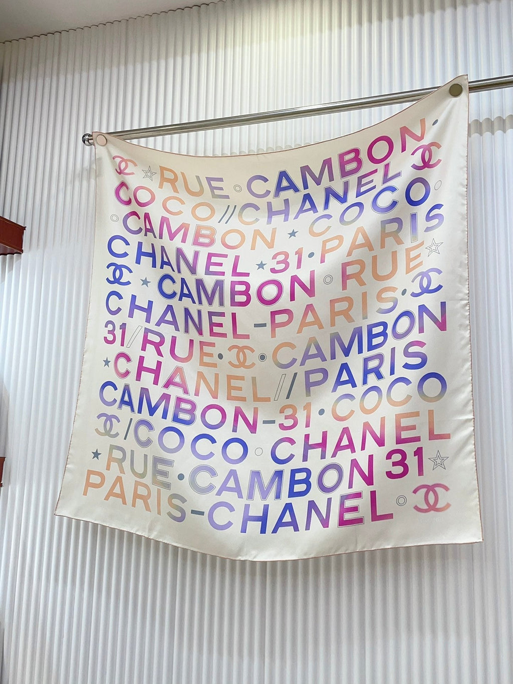 CC Square Scarf 90 CM In White Colorful Silk Twill 174877