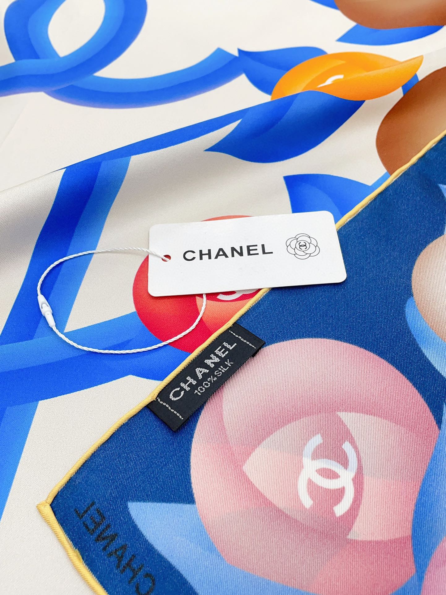 CC Square Scarf 90 CM In Colorful Silk Twill  193819