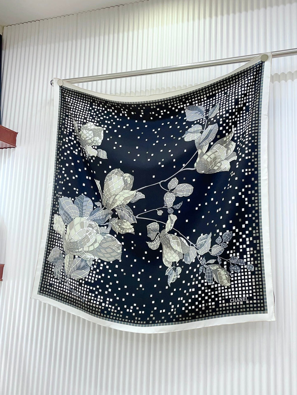 CC Square Scarf 90 CM In Black Camellia Silk Twill  193837