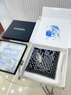 CC Square Scarf 90 CM In Black Camellia Silk Twill  193837