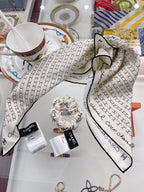 CC Square Scarf 50 CM In White Silk Twill  196205
