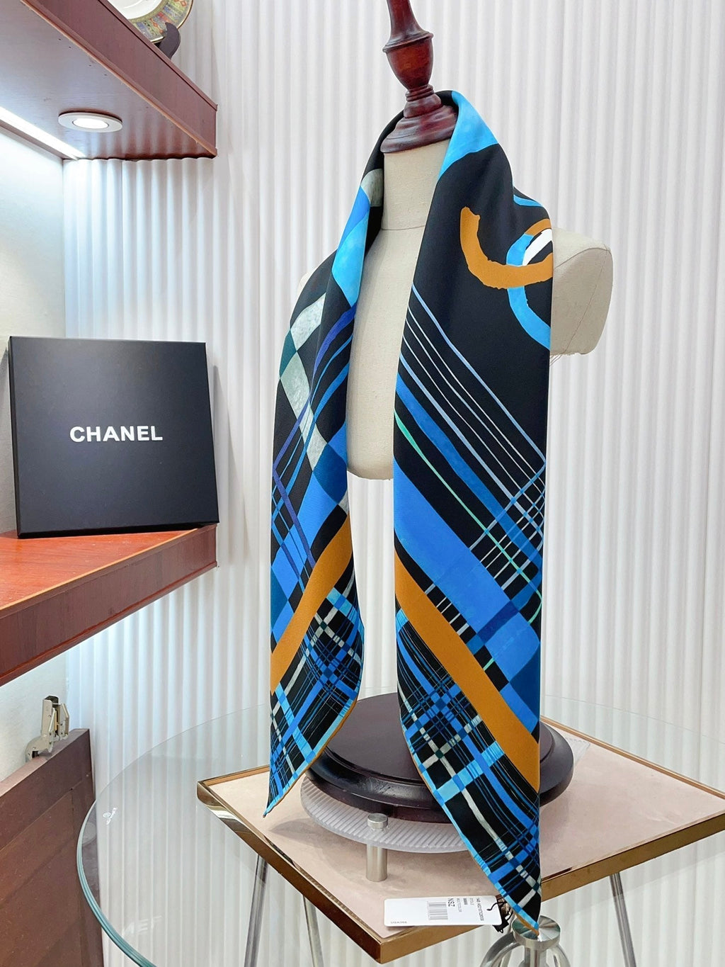 CC Square Scarf 90 CM In Colorful Silk Twill  217210