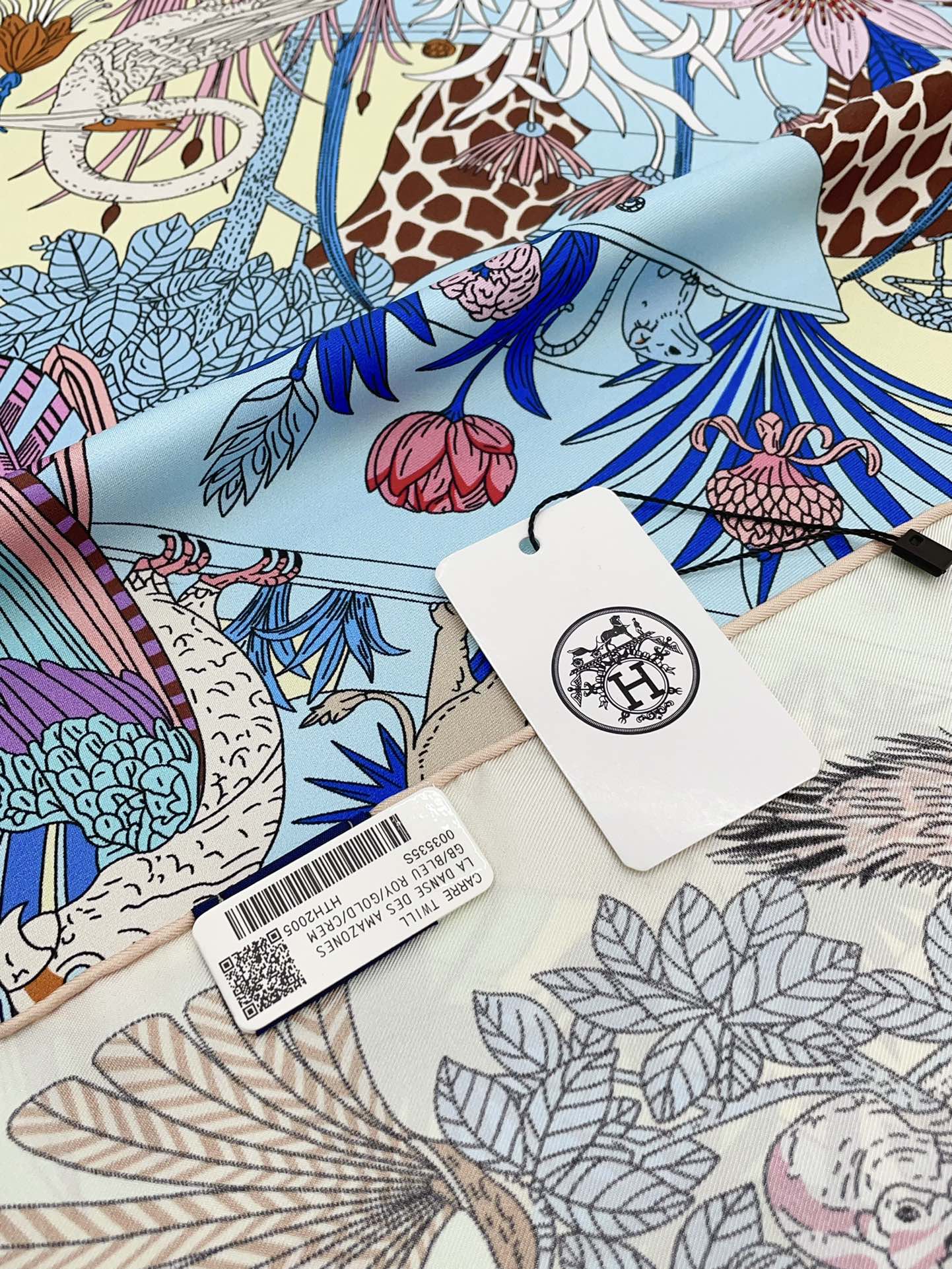 Precious Paradise Scarf 90 CM In Colorful Silk Twill  234593