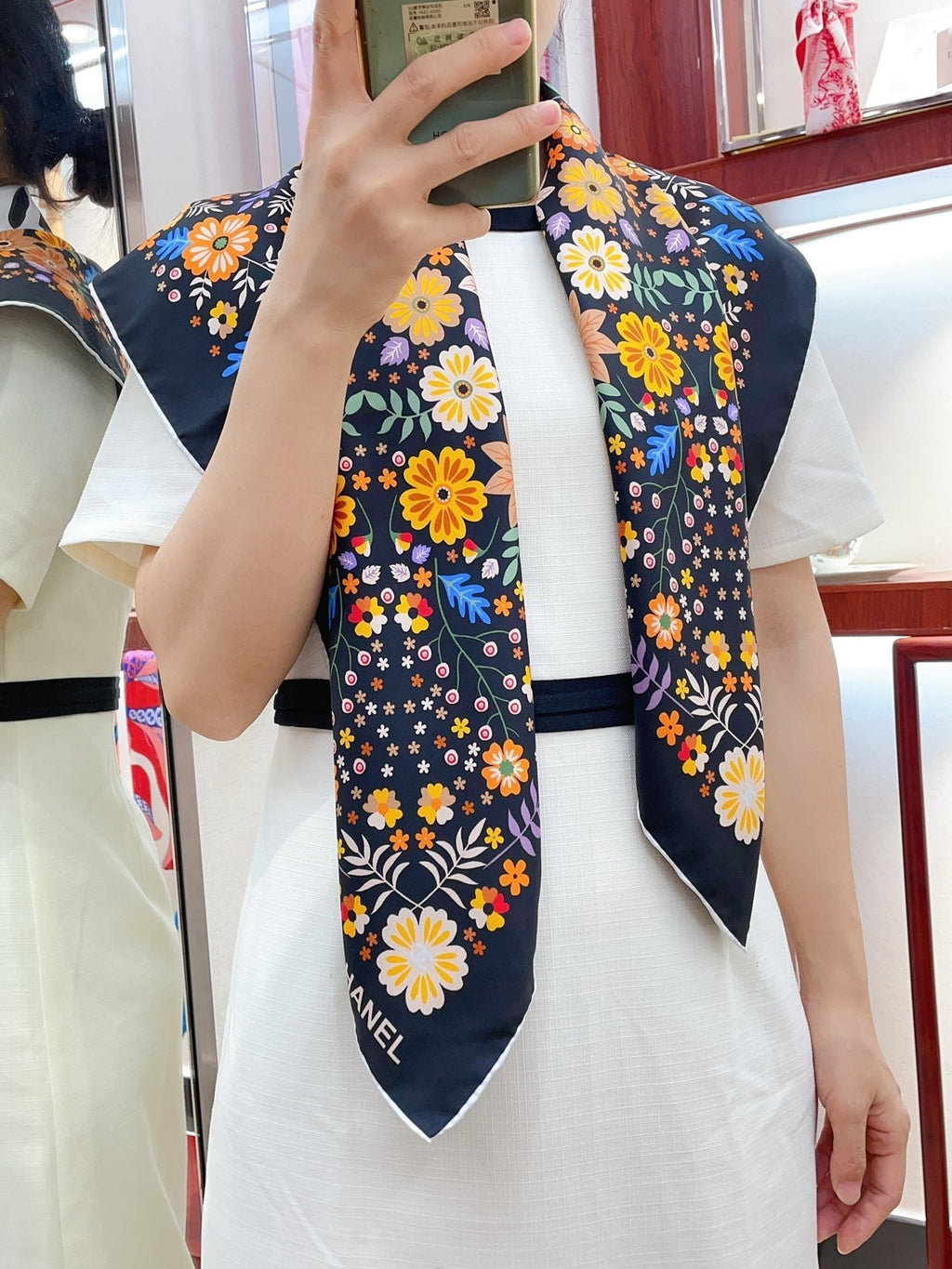 CC Square Scarf 90 CM In Black Colorful Silk Twill  234597
