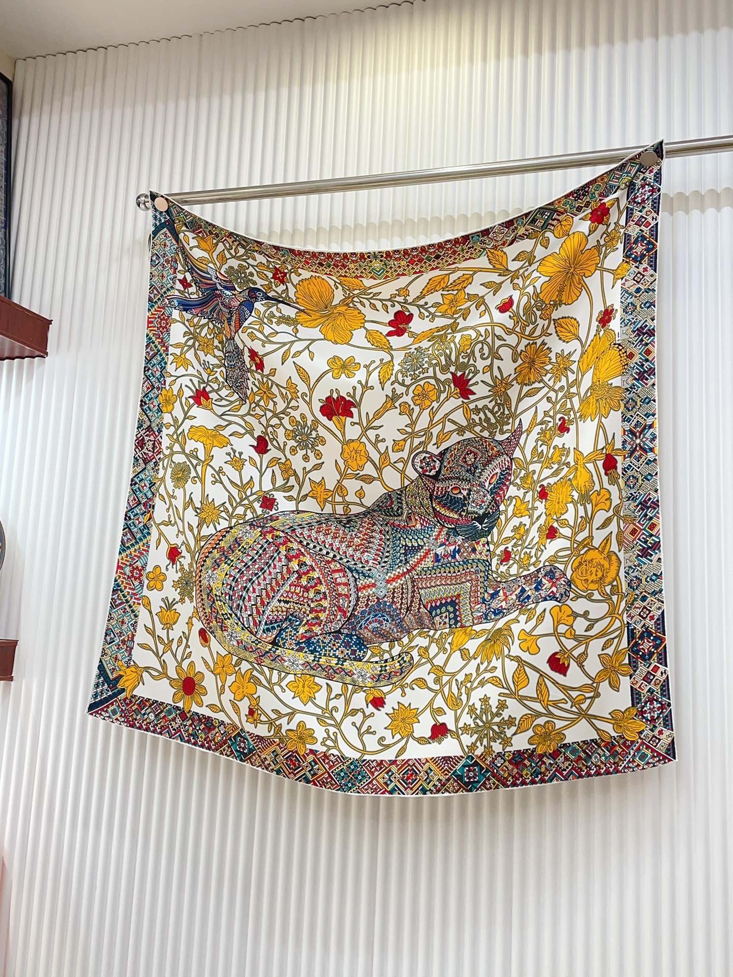Le Jaguar Et Le Colibri Shawl 90 CM In Yellow Colorful Silk Twill 274206