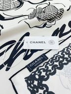 CC Square Scarf 90 CM In White Black Silk Twill  271782