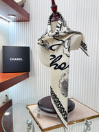 CC Square Scarf 90 CM In White Black Silk Twill  271782
