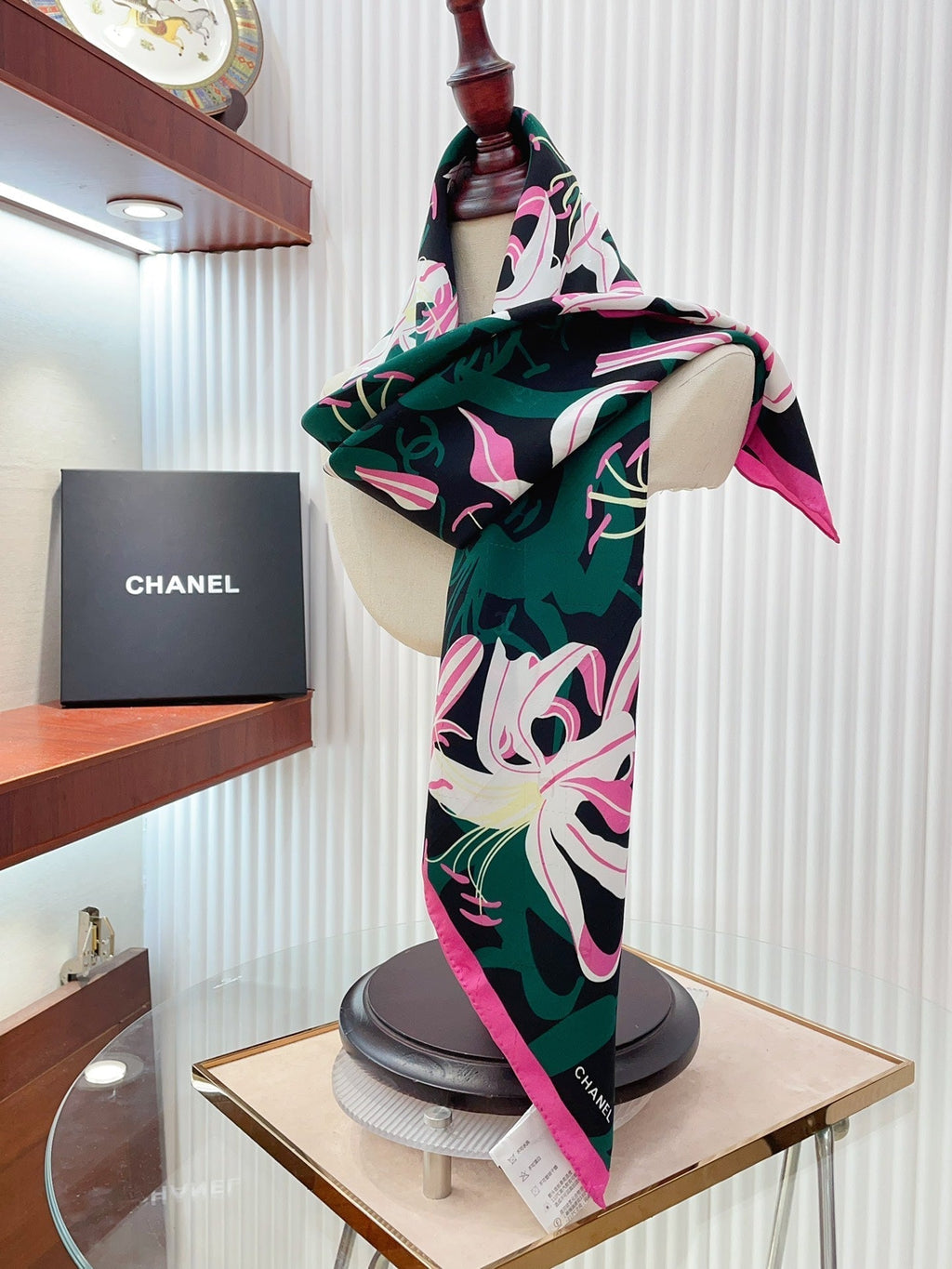 CC Square Scarf 90 CM In Colorful Silk Twill  296707