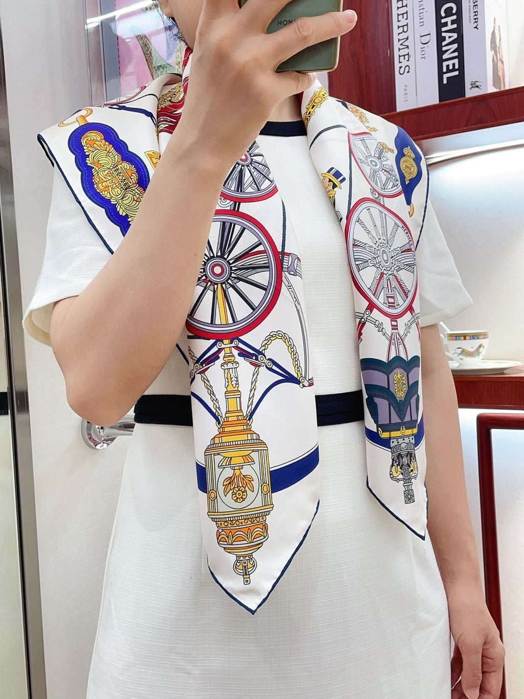 Stately Wheels Scarf 90 CM White Colorful Silk Twill 312874
