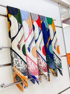 Cavalier en Formes shawl 140 CM In Black Colorful Cashmere And Silk 331716