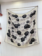 CC Square Scarf 140 CM In White Mix Black Small Flower Cashmere And Silk 342863